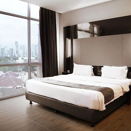 Dreamtel Jakarta Exterior photo