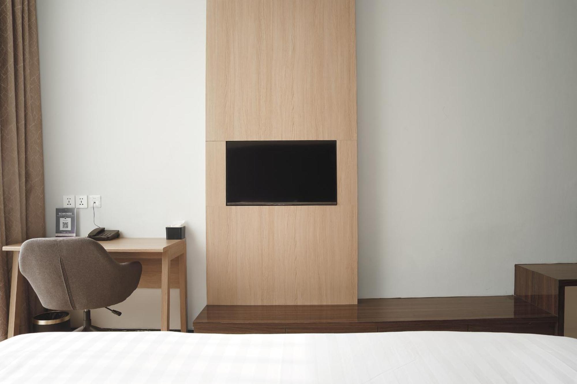 Dreamtel Jakarta Exterior photo