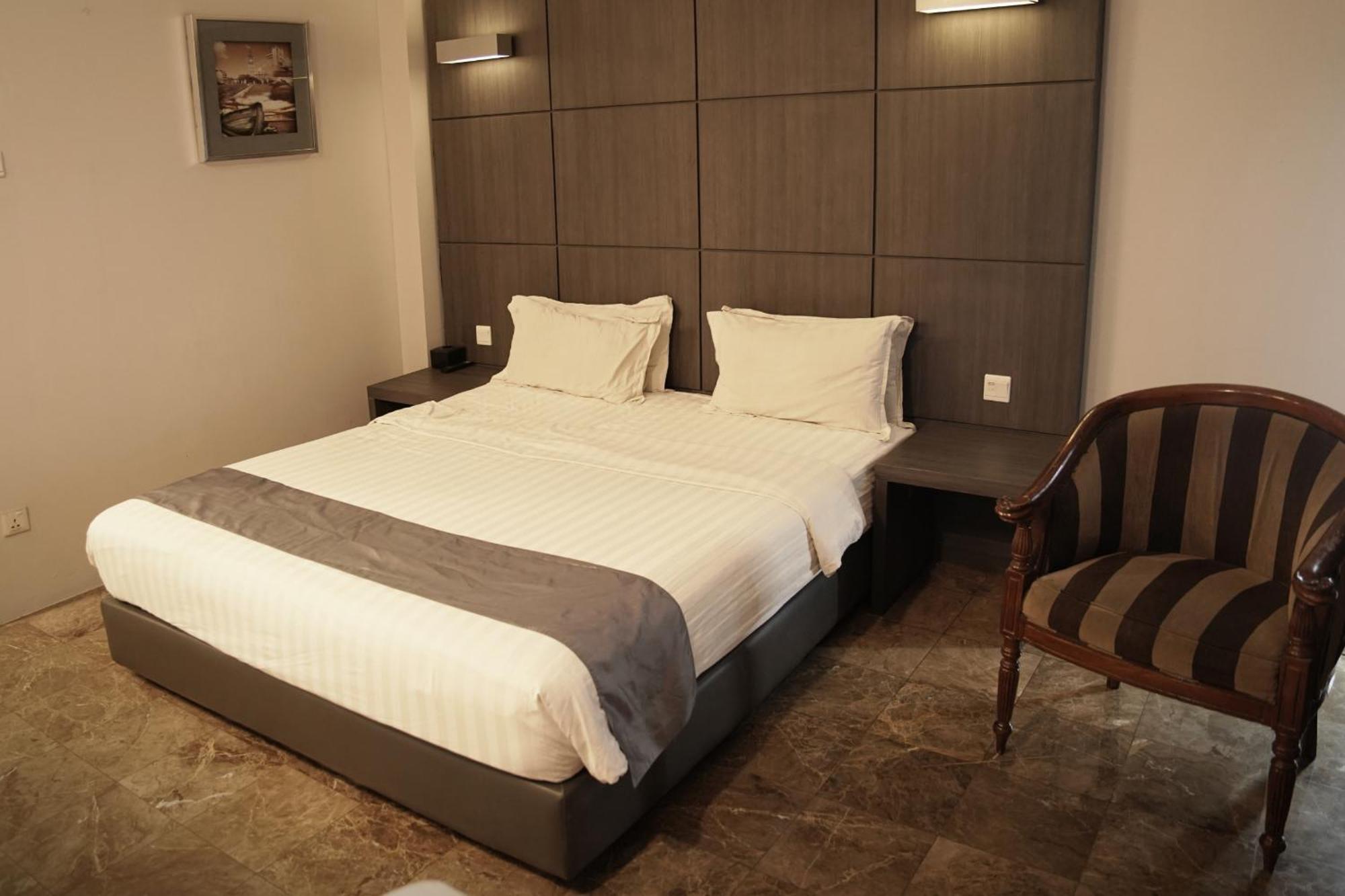 Dreamtel Jakarta Exterior photo