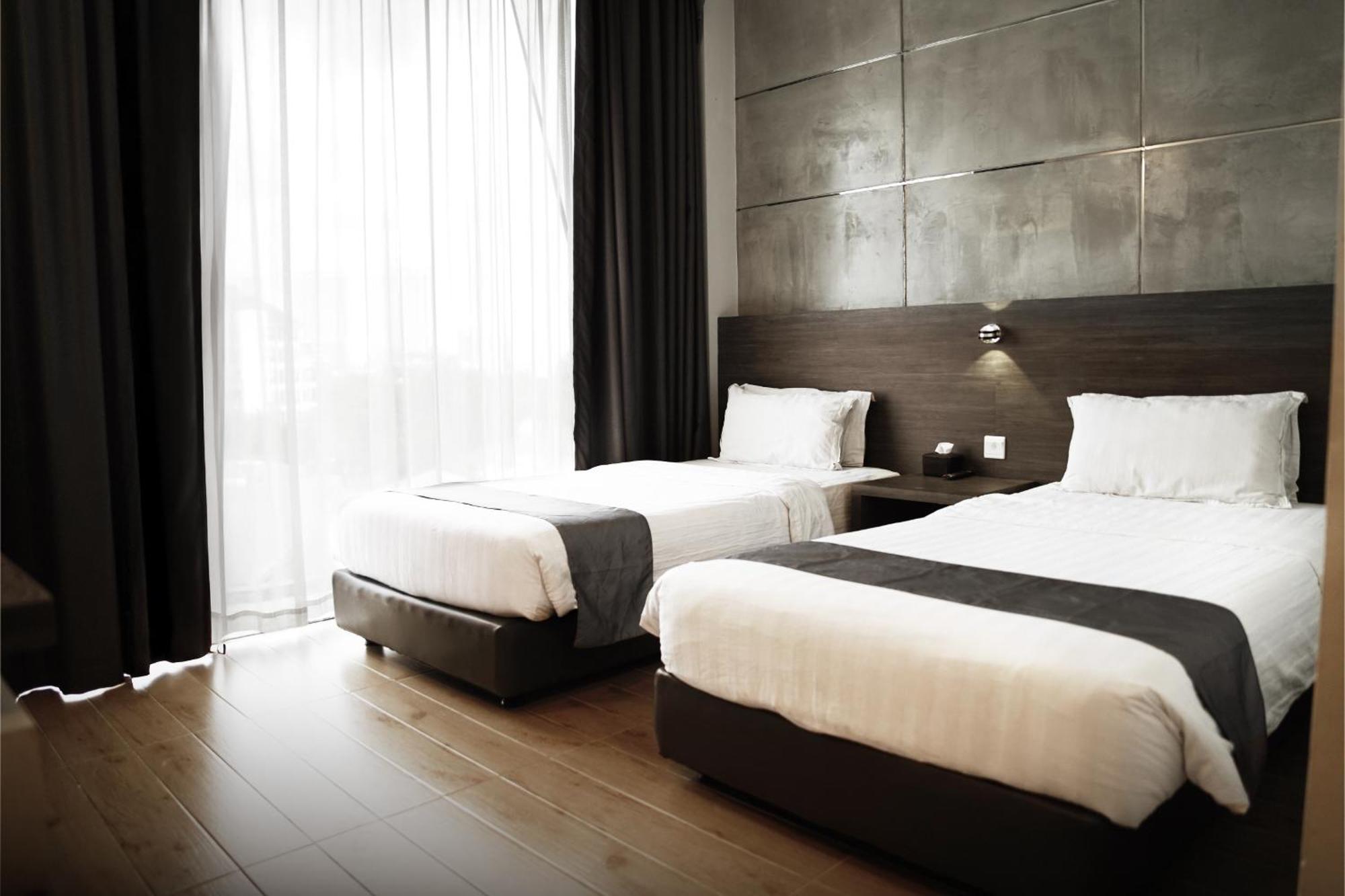 Dreamtel Jakarta Exterior photo